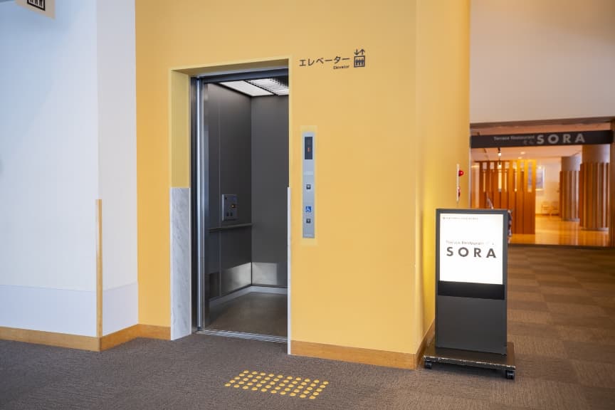 エレベーターの写真